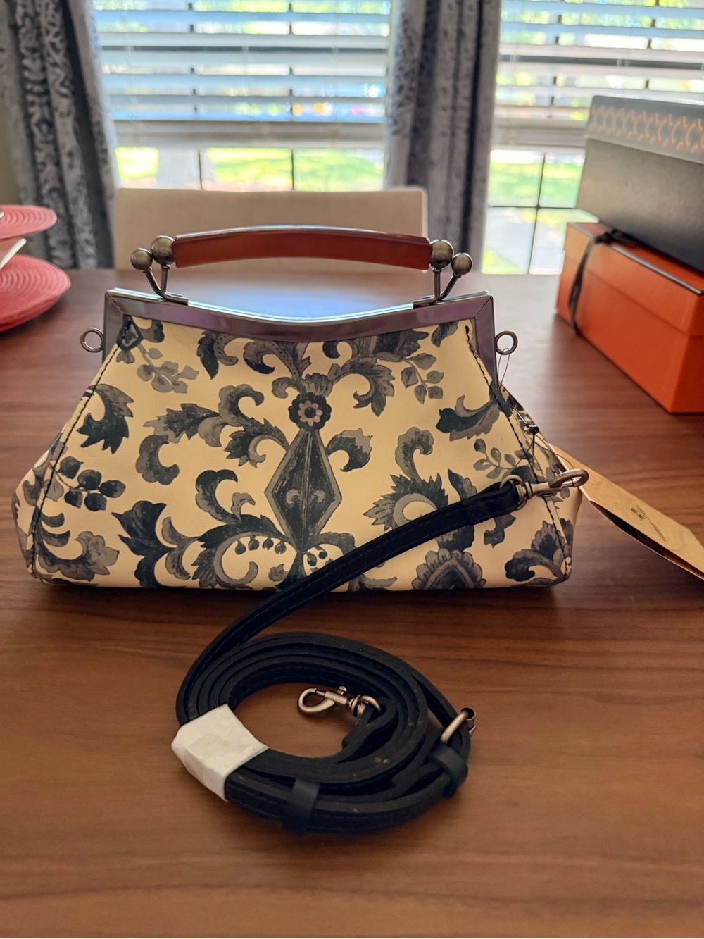 Patricia Nash Cream Floral Frame Clutch with Handle - Picture 2 of 9